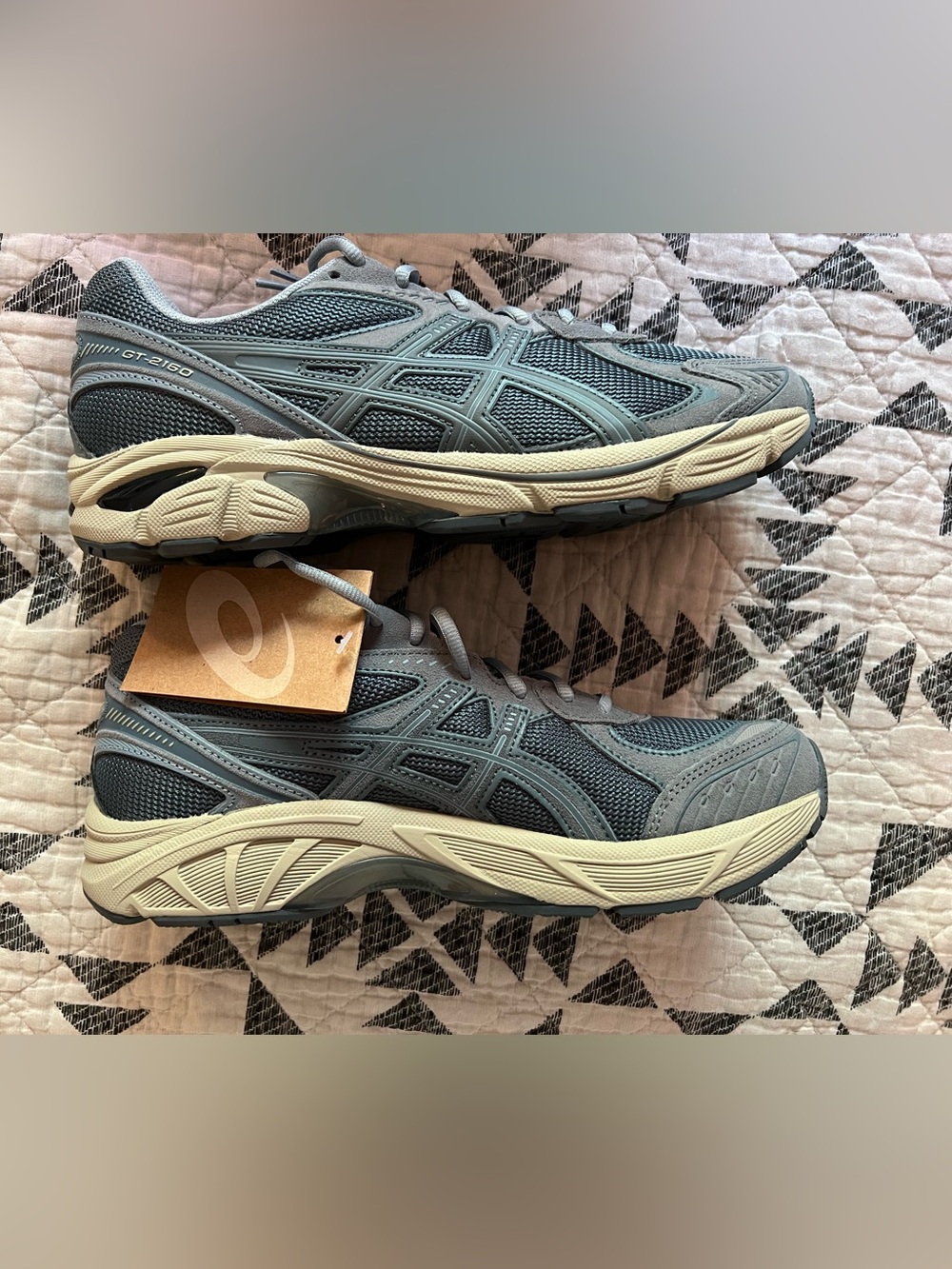 ASICS GT-2160 lifestyle Sneakers, women’s 10.5 men’s 9, new in box - Picture 3 of 6